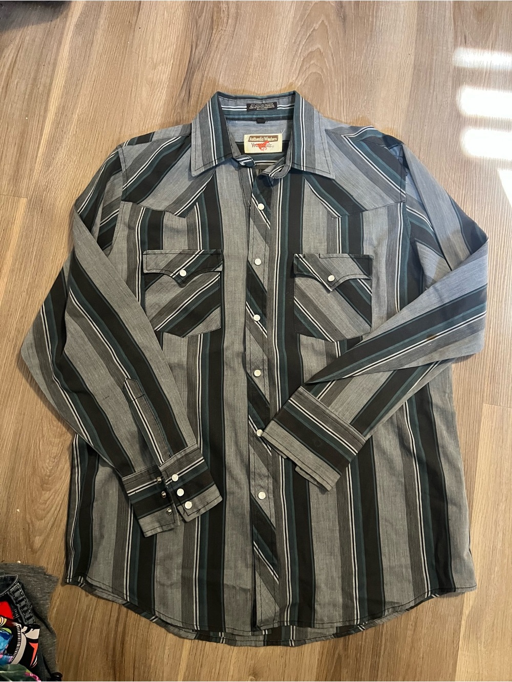 Vintage Youngbloods BrandMen’s Long Sleeve Western Button-Up Shirt - Sz med